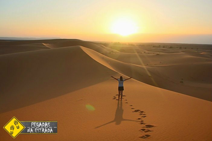 Pôr do sol no Deserto do Saara Marrocos
